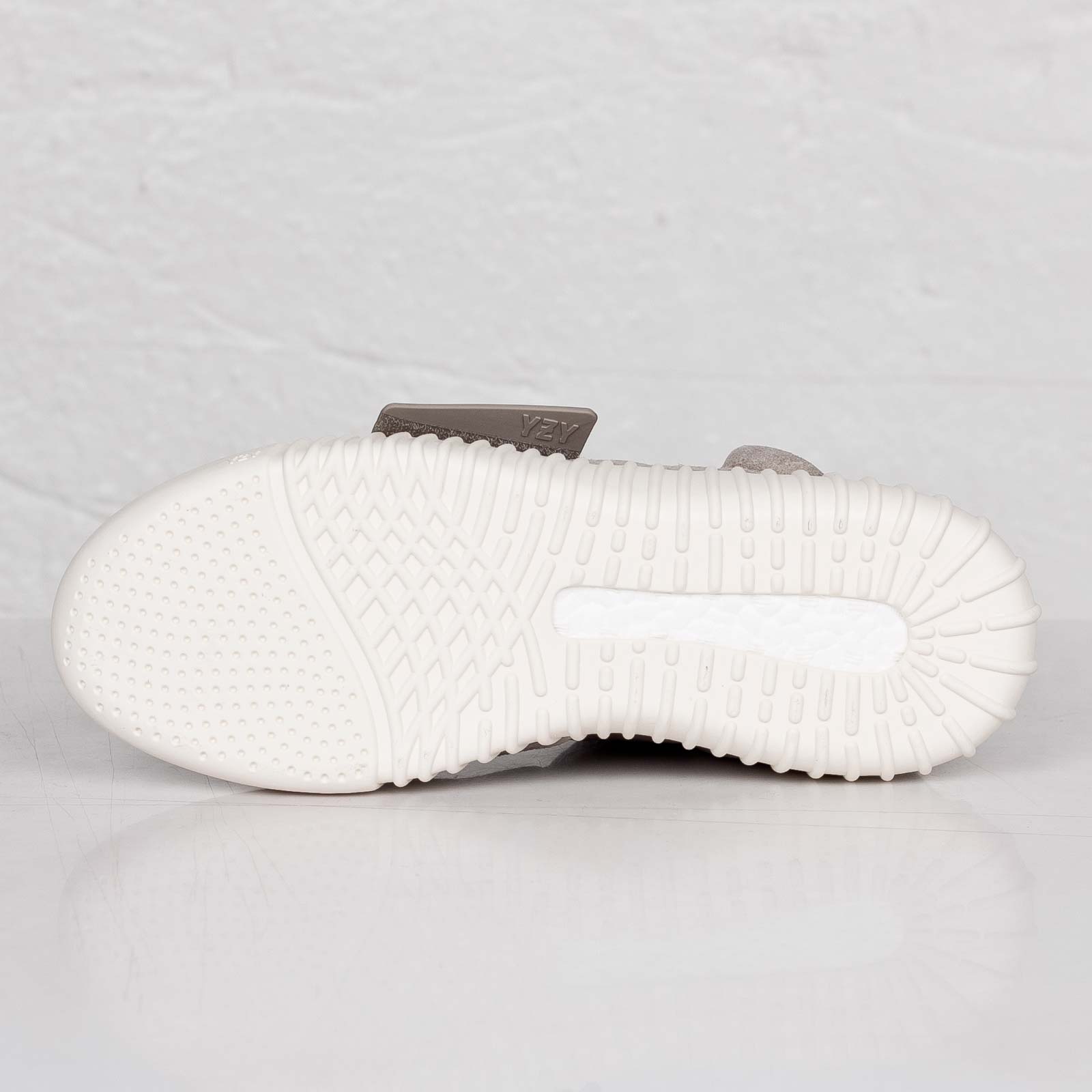 adidas Yeezy Boost 750 'OG' - Kick Game